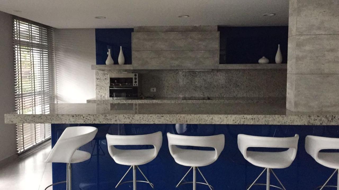 Estudio Moderno Com Linda Vista Para A Serra Curitiba Extérieur photo