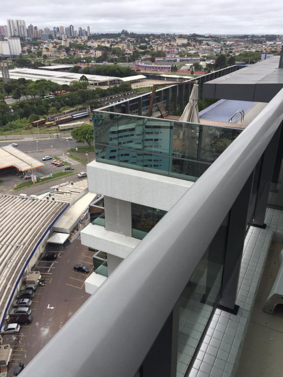 Estudio Moderno Com Linda Vista Para A Serra Curitiba Extérieur photo